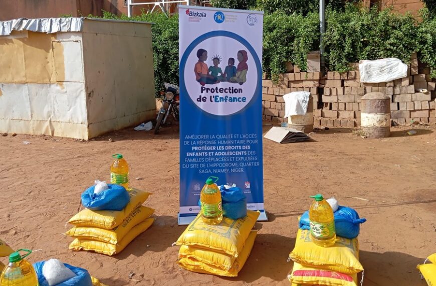 Distribution de Kits Alimentaires à Niamey 4